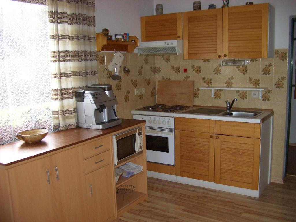Haus Osterrieder Apartment Санкт Михаел им Лунгау Стая снимка
