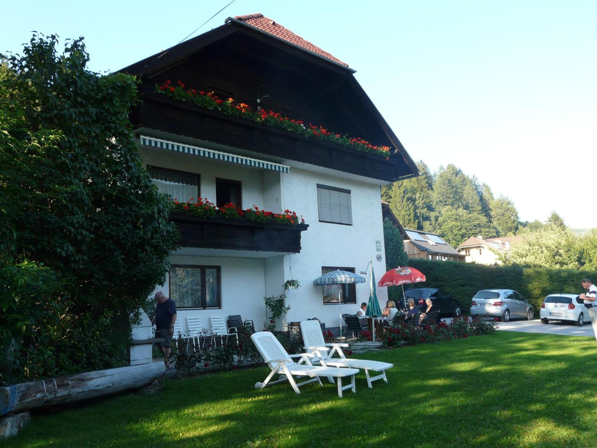 Haus Osterrieder Apartment Санкт Михаел им Лунгау Екстериор снимка